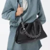 Grand sac à main Flamenco en cuir de veau grainé fin noir