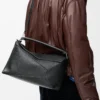 Grand sac Puzzle Edge en cuir de veau grainé noir
