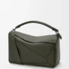 Grand sac Puzzle en cuir de veau grainé souple Kaki foncé Grand sac Puzzle en cuir de veau grainé souple Kaki foncé