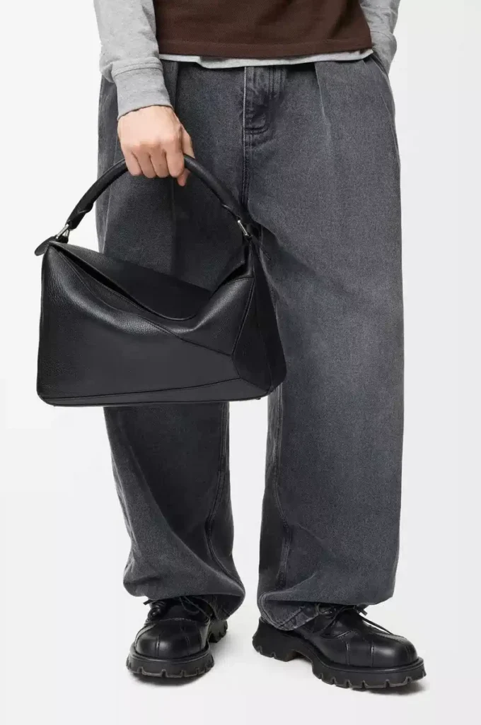 Grand sac Puzzle en cuir de veau grainé souple noir