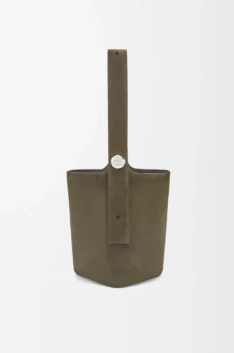 Grand sac seau Pebble en cuir de veau suédé Dark Olive