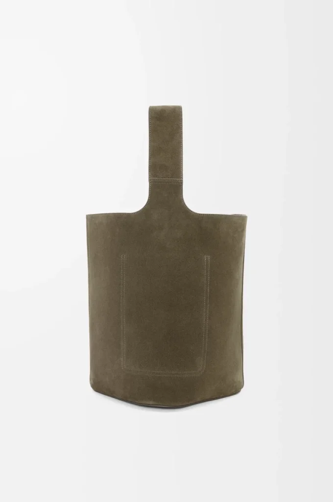 Grand sac seau Pebble en cuir de veau suédé Dark Olive