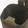 Grand sac seau Pebble en cuir de veau suédé Dark Olive