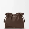 Grande pochette Flamenco en cuir de veau nappa Chocolate Grande pochette Flamenco en cuir de veau nappa Chocolate