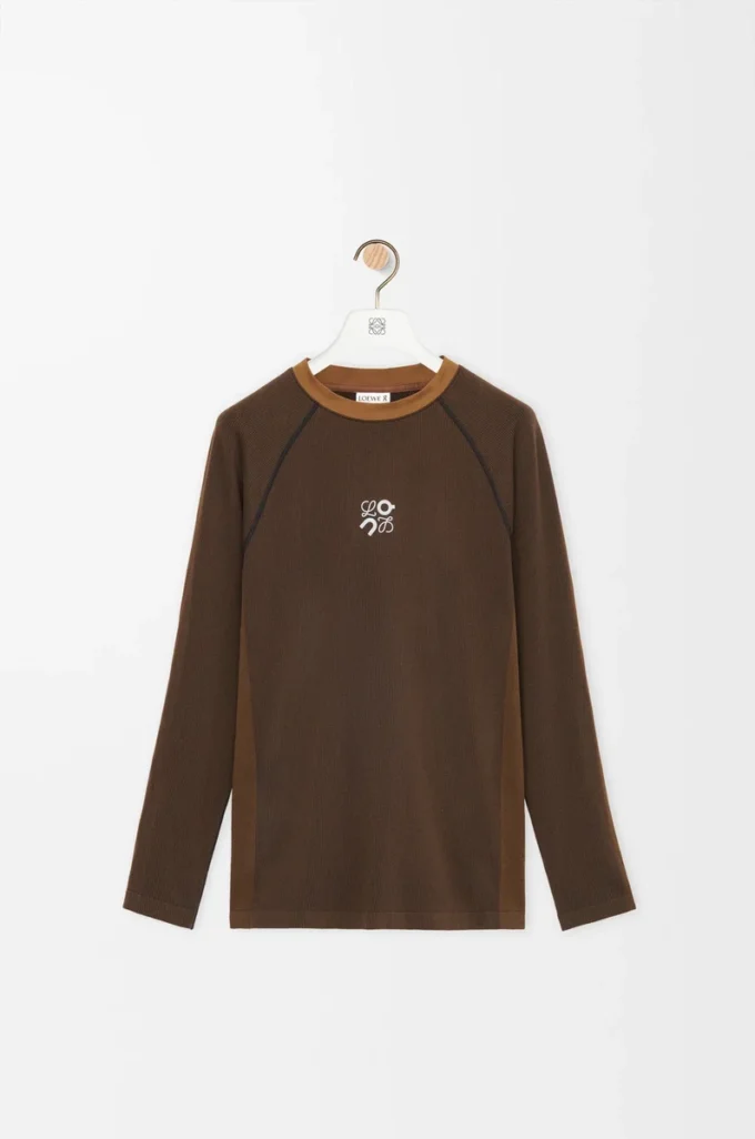 Haut à manches longues en jersey technique couleur caramel