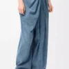 Jean drapé en denim bleu indigo
