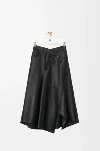 Jupe asymétrique en cuir d&rsquo;agneau satiné Noir