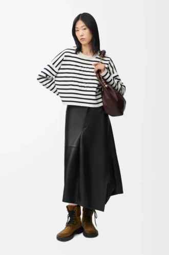 Jupe asymétrique en cuir d&rsquo;agneau satiné Noir
