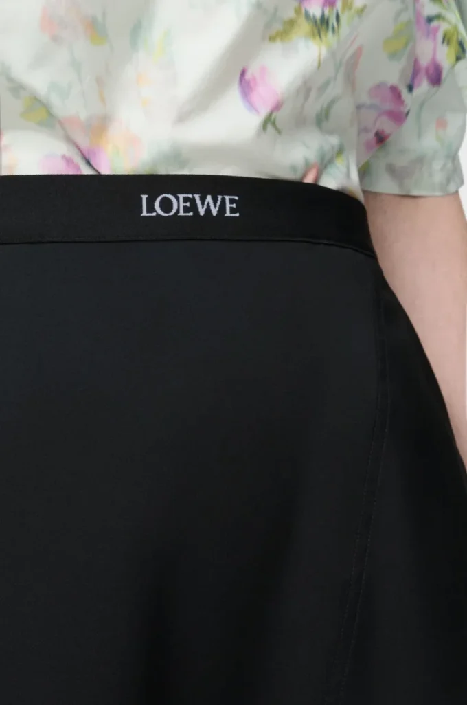 Jupe asymétrique en laine Noir