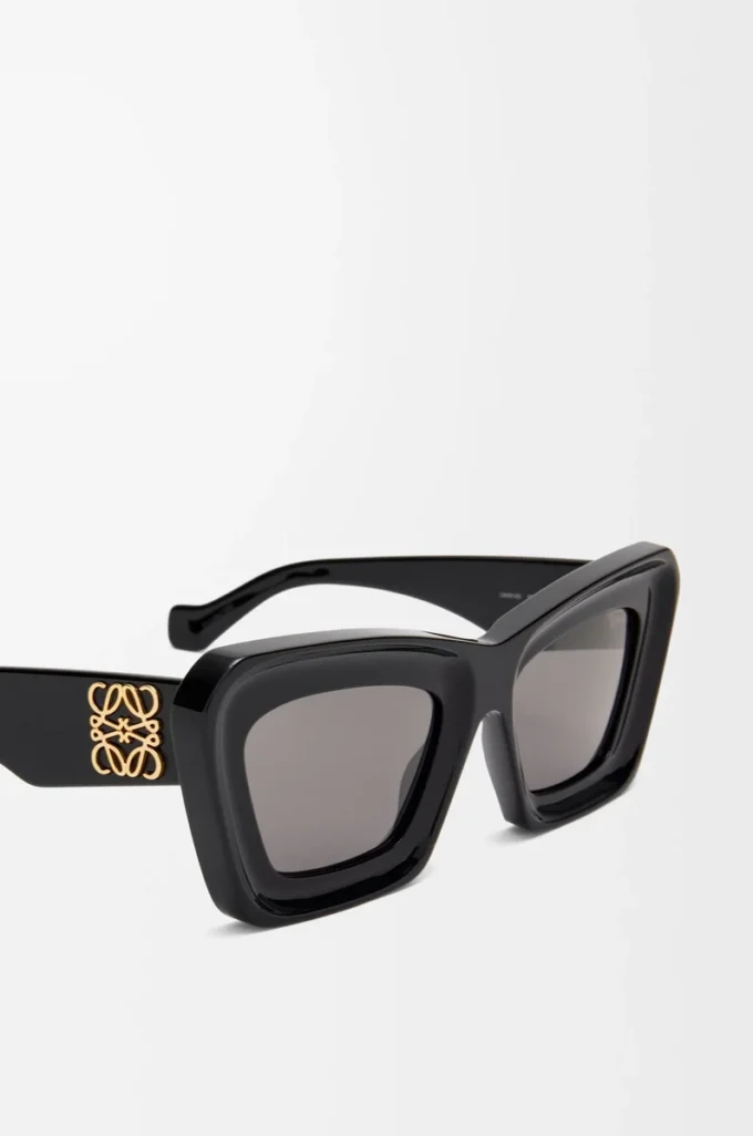 Lunettes de soleil œil-de-chat biseautées Noir
