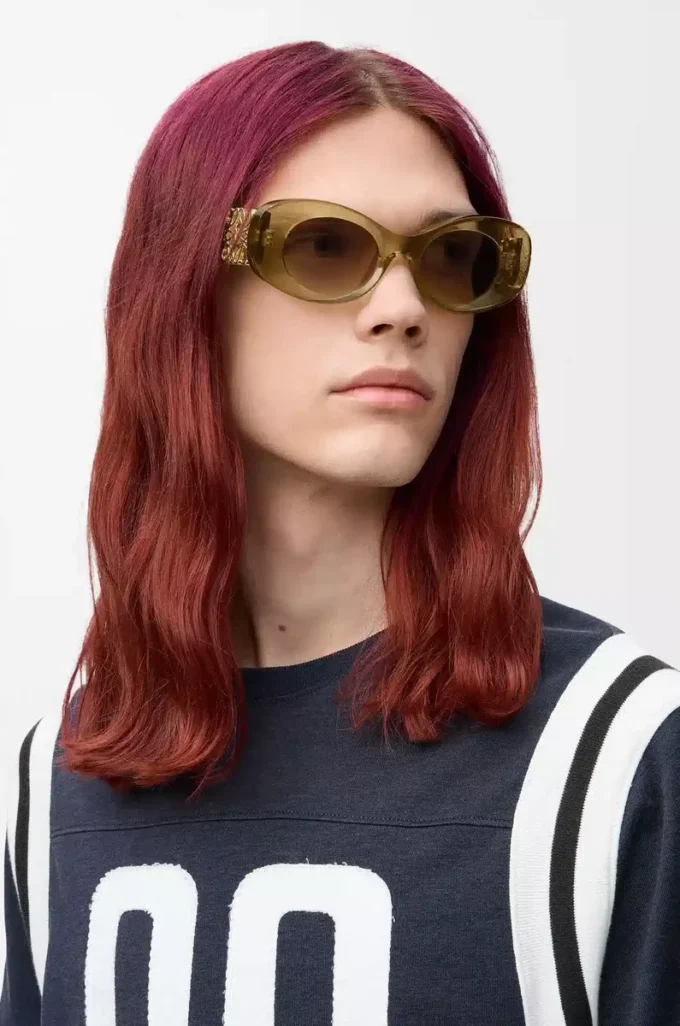 Lunettes de soleil ovales Maxi Anagram biseautées Transparent Olive