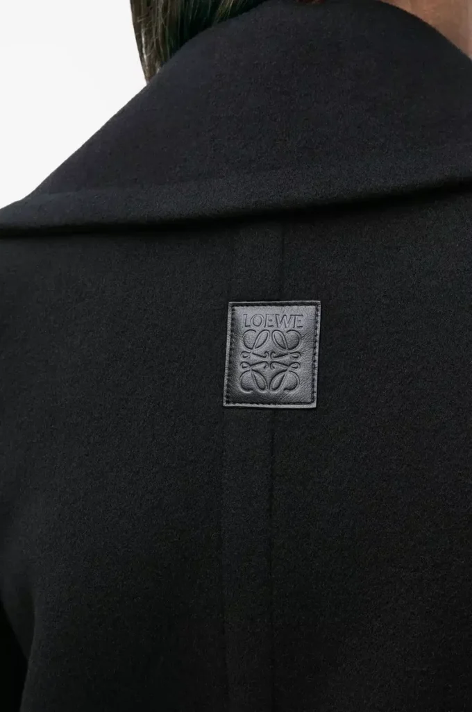 Manteau court en laine Noir