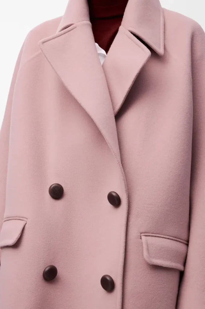 Manteau court en laine rose