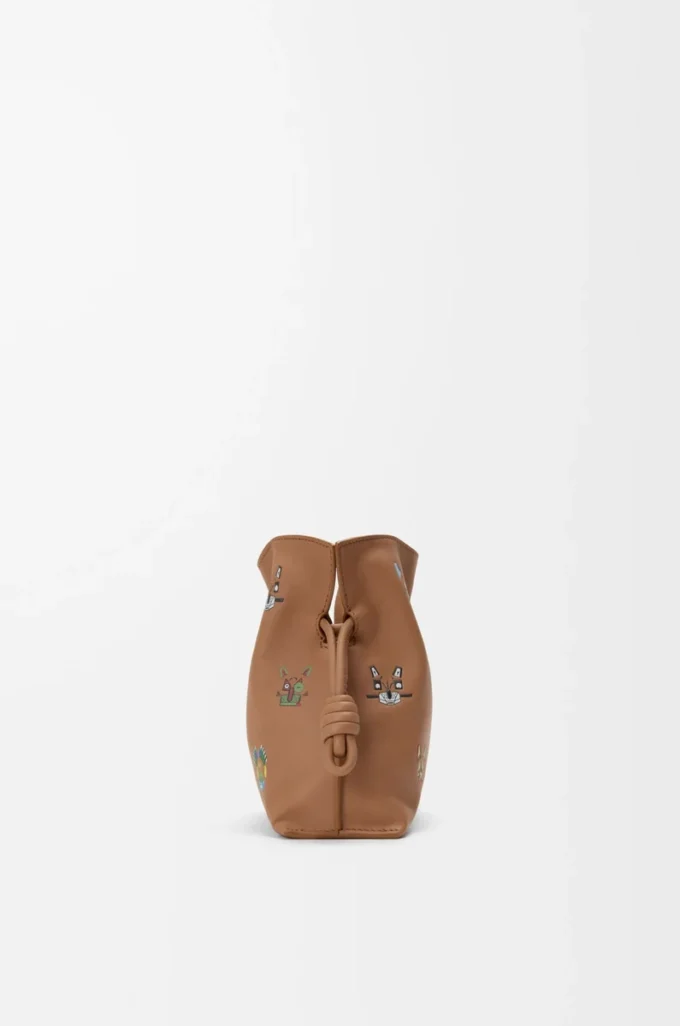 Mini pochette Flamenco Cats en cuir de veau nappa Moka