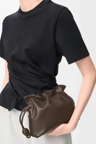Mini pochette Flamenco en cuir de veau nappa Chocolate