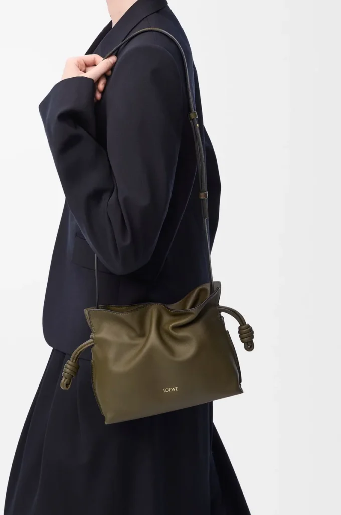 Mini pochette Flamenco en cuir de veau nappa Dark Khaki