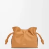 Mini pochette Flamenco en cuir de veau nappa Warm Desert