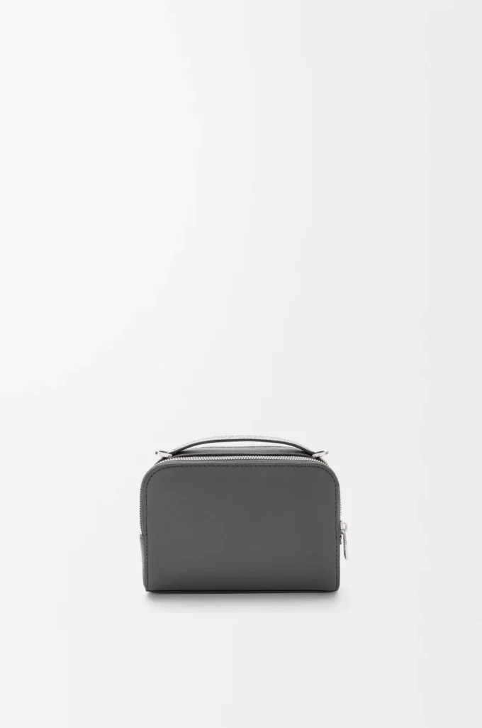 Mini sac à bandoulière pour appareil photo en cuir de veau grainé souple Anthracite