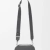 Mini sac à bandoulière pour appareil photo en cuir de veau grainé souple Anthracite