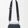 Mini sac à bandoulière pour appareil photo en cuir de veau grainé souple, couleur bleu marine foncé