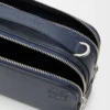 Mini sac à bandoulière pour appareil photo en cuir de veau grainé souple, couleur bleu marine foncé