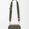Mini sac à bandoulière pour appareil photo en cuir de veau grainé souple vert kaki