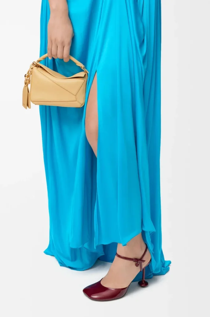 Mini sac Featherlight Puzzle en cuir d&rsquo;agneau nappa Dark Butter