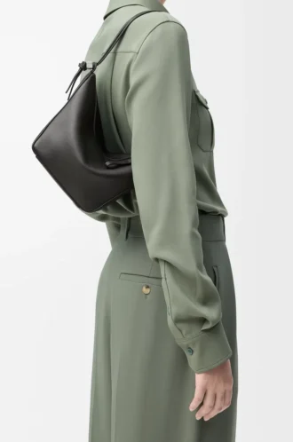 Mini sac hobo Hammock en cuir de veau classique noir