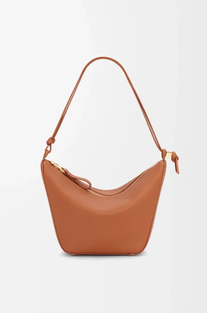 Mini sac hobo Hammock en cuir de veau classique Tan