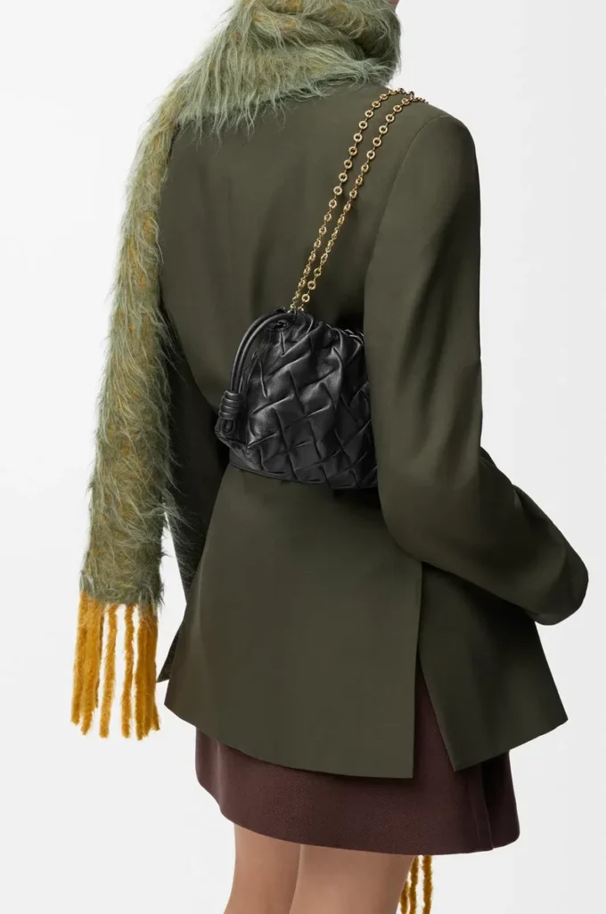 Mini sac à main Flamenco en cuir de veau nappa pincé, couleur Black