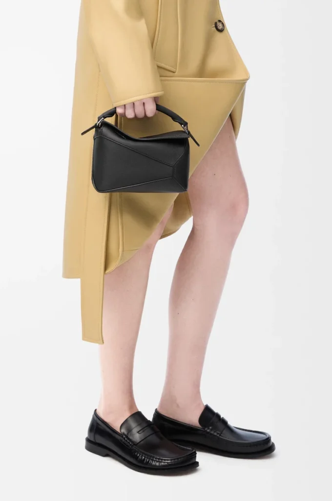 Mini sac Puzzle Edge en cuir de veau classique noir
