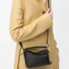 Mini sac Puzzle Edge en cuir de veau classique noir