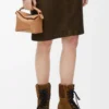 Mini sac Puzzle Edge en cuir de veau grainé souple couleur caramel