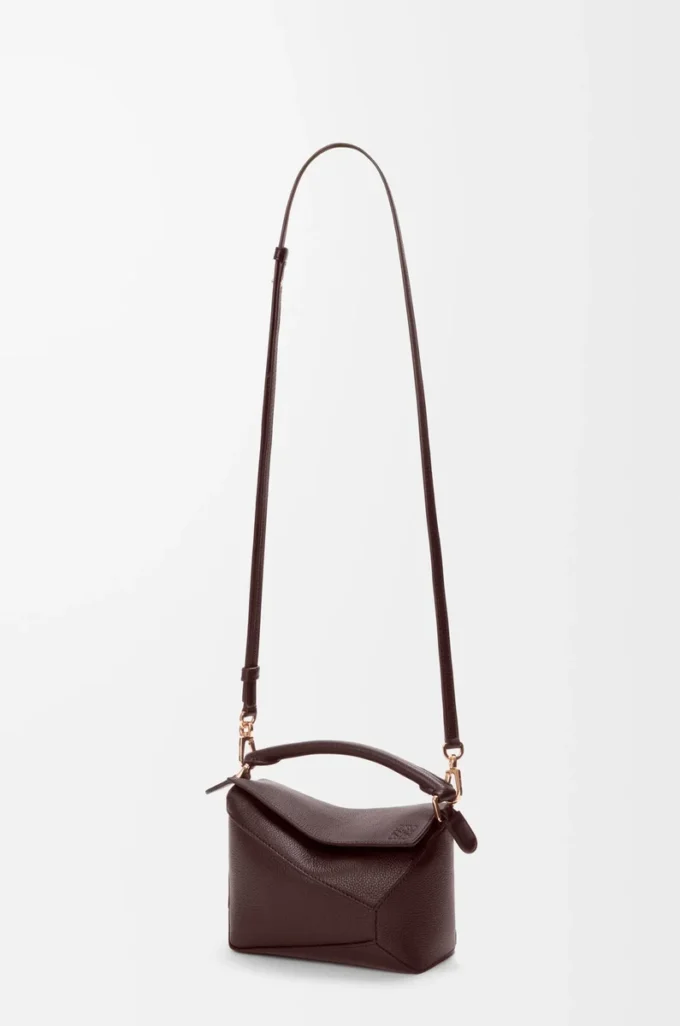 Mini sac Puzzle Edge en cuir de veau grainé souple Dark Chestnut