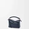 Mini sac Puzzle Edge en cuir de veau grainé souple Deep Navy