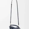 Mini sac Puzzle Edge en cuir de veau grainé souple Deep Navy