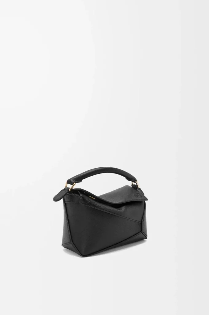Mini sac Puzzle Edge en cuir de veau grainé souple noir