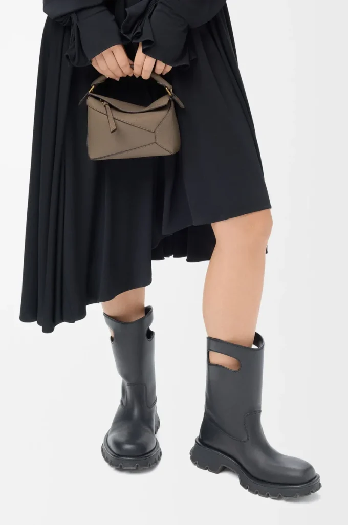 Mini sac Puzzle Edge en cuir de veau grainé souple Taupe
