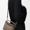 Mini sac Puzzle Edge en cuir de veau grainé souple Taupe