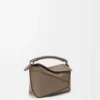 Mini sac Puzzle Edge en cuir de veau grainé souple Taupe