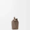 Mini sac Puzzle Edge en cuir de veau grainé souple Taupe