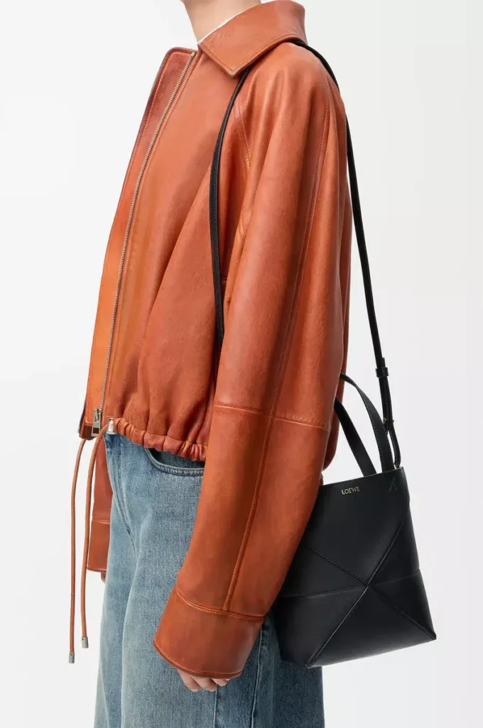 Mini sac Puzzle Fold en cuir de veau brillant noir Mini sac Puzzle Fold en cuir de veau brillant noir