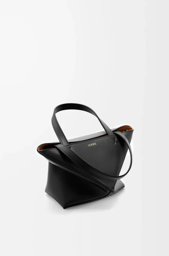 Mini sac Puzzle Fold en cuir de veau brillant noir Mini sac Puzzle Fold en cuir de veau brillant noir