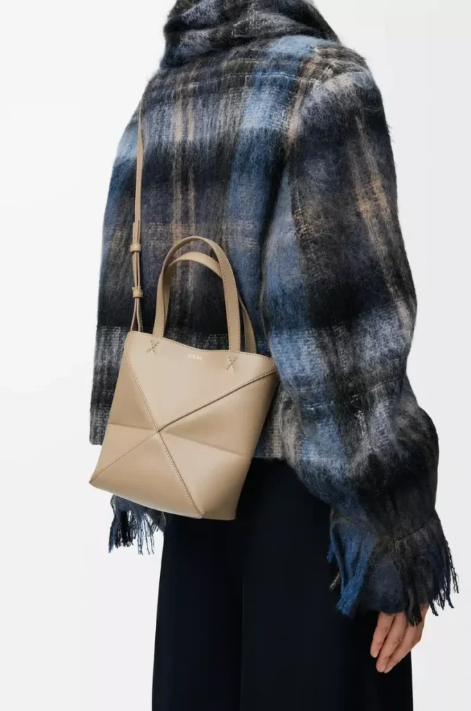 Mini sac Puzzle Fold en cuir de veau brillant Sand Mini sac Puzzle Fold en cuir de veau brillant Sand
