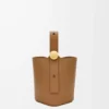 Mini sac seau Pebble en cuir de veau lisse Oak Mini sac seau Pebble en cuir de veau lisse Oak