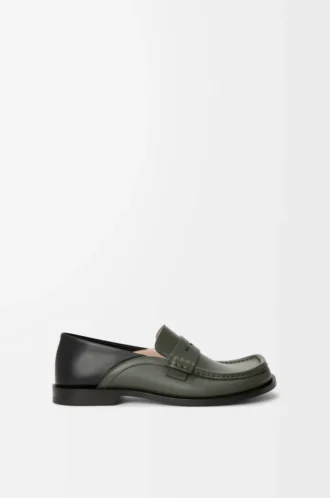 Mocassins Campo à rabat arrière en cuir de veau ciré vert sauge/noir