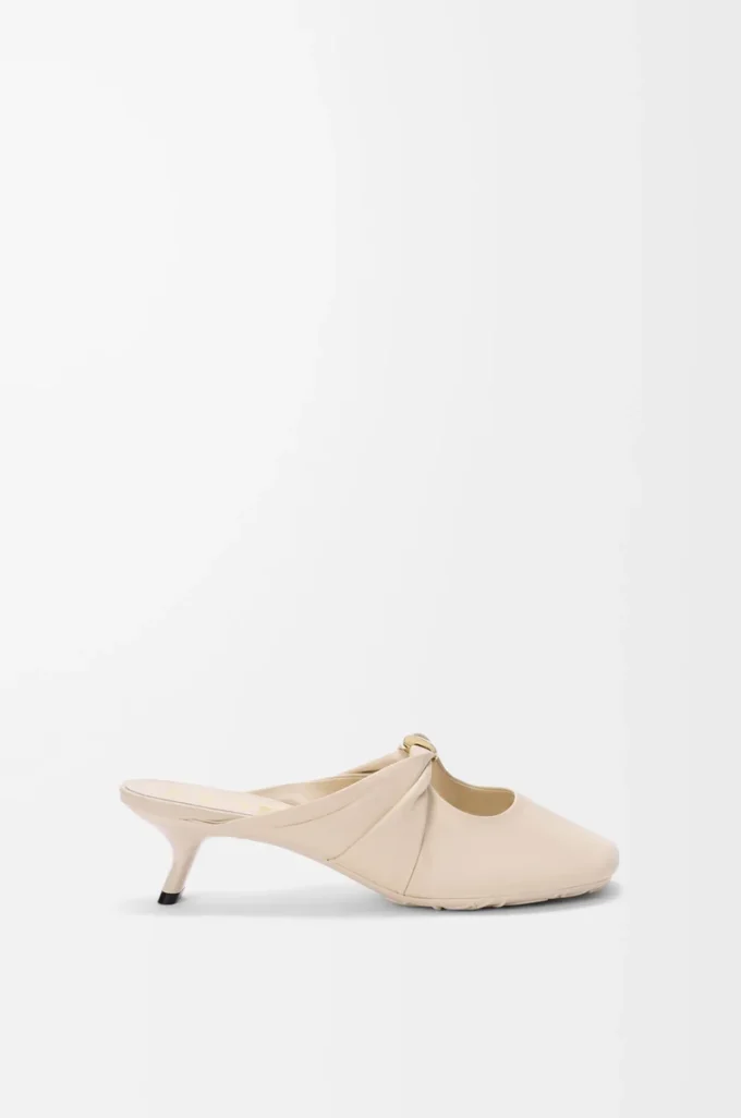 Mule Pebble Soft en cuir d&rsquo;agneau nappa Dough
