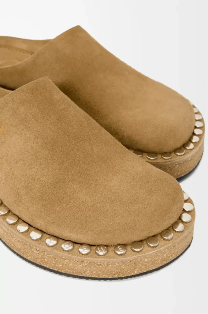 Mule Rivet en cuir de veau suédé Tabacco moyen
