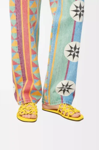 Mules Petal Anagram en cuir de veau souple jaune