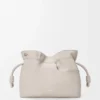 Panta moyen Pochette Flamenco en cuir de veau brillant Light Ghost
